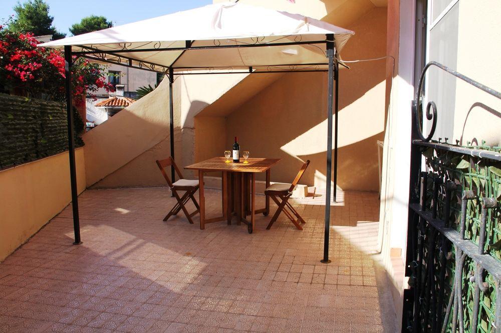 Casa Vacanze Cau - Viale Europa Алгеро Екстериор снимка