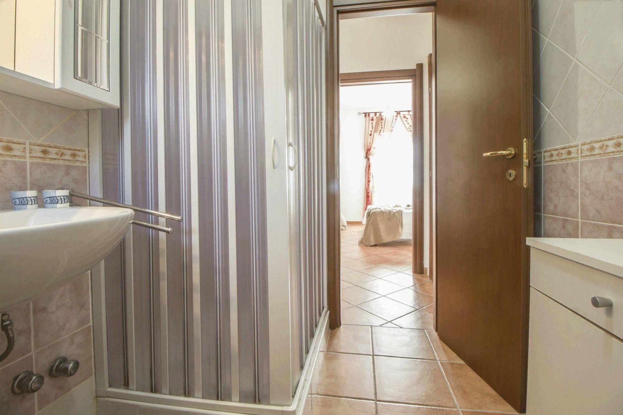 Casa Vacanze Cau - Viale Europa Алгеро Екстериор снимка