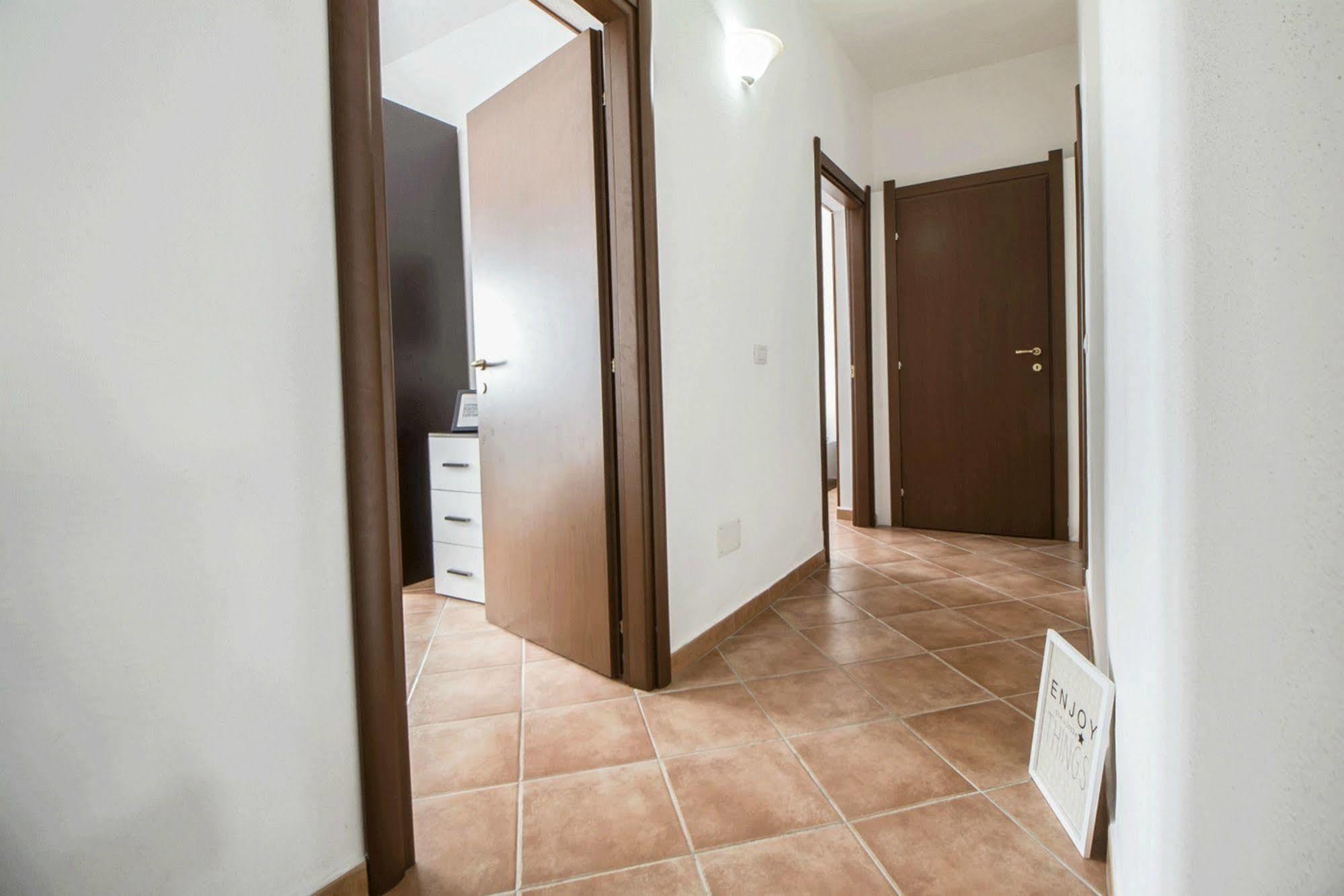 Casa Vacanze Cau - Viale Europa Алгеро Екстериор снимка