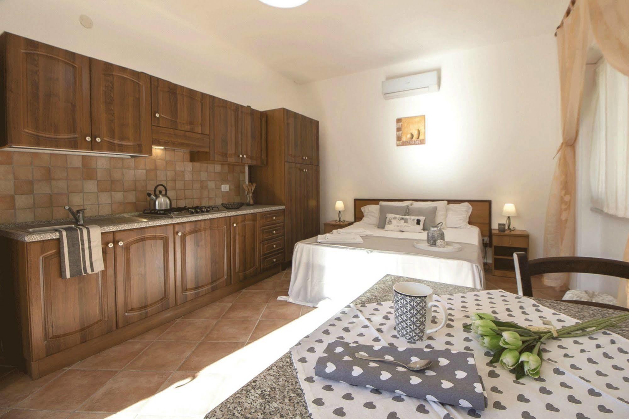 Casa Vacanze Cau - Viale Europa Алгеро Екстериор снимка