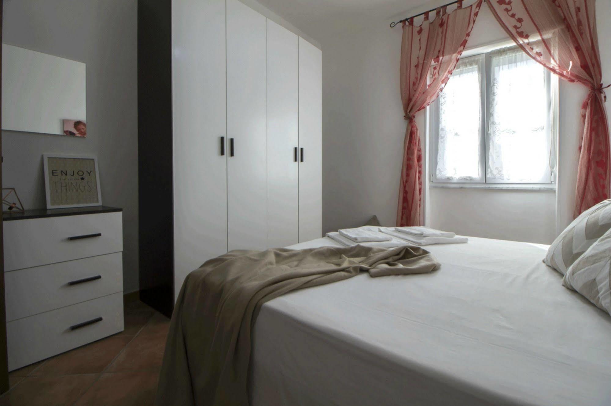 Casa Vacanze Cau - Viale Europa Алгеро Екстериор снимка