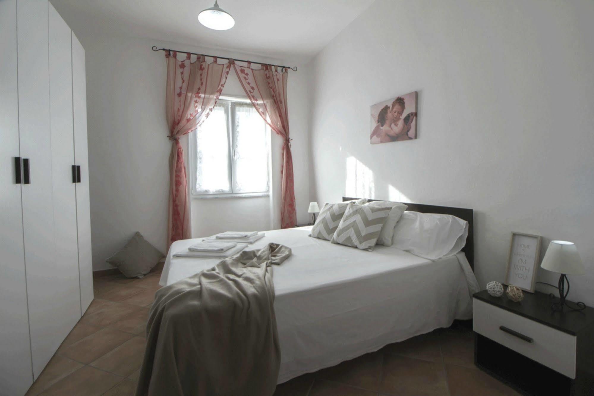 Casa Vacanze Cau - Viale Europa Алгеро Екстериор снимка